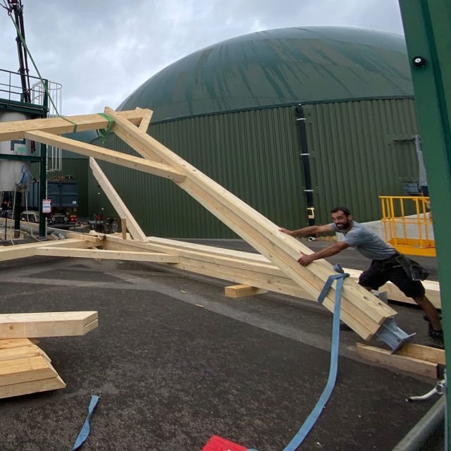 Montage pose charpente compagnon